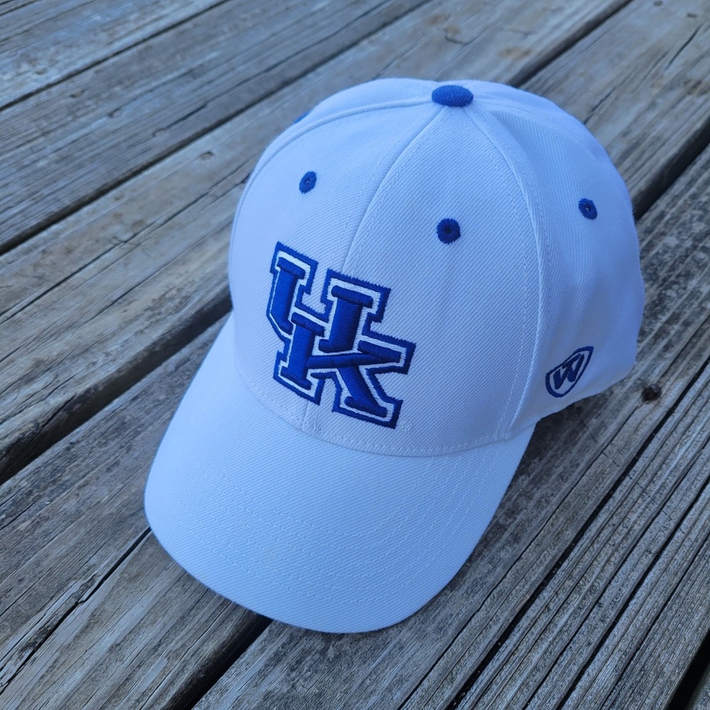 University Of Kentucky Top Of The World Fitted Hat Sz 7 1/4 Memory Fit White